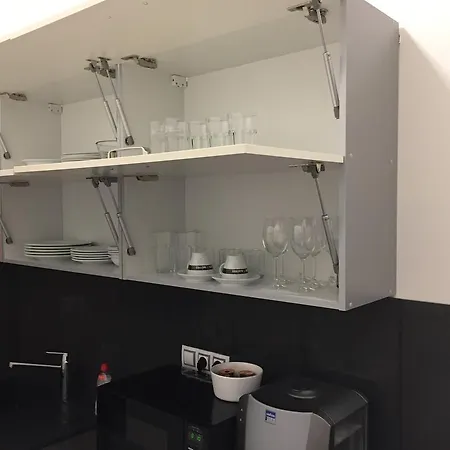 Za Radnici Apartment *