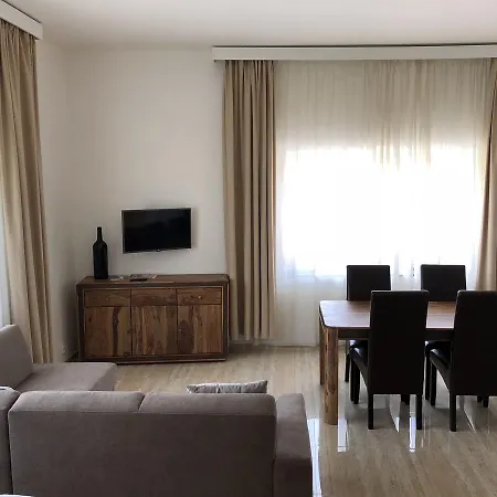 Apartment Za Radnici